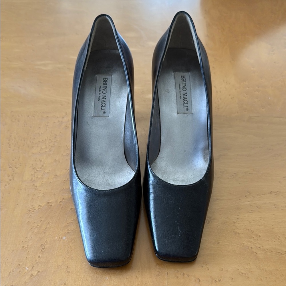 Bruno Magli Black Heels Classic Leather Pumps